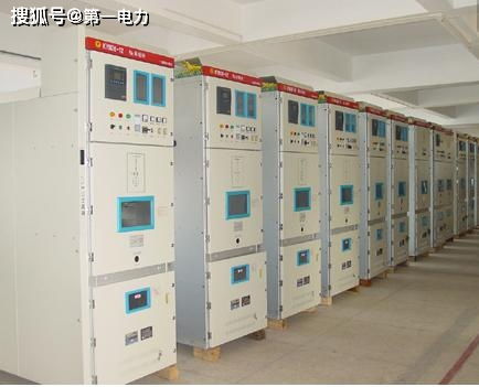 開關(guān)柜的總體結(jié)構(gòu),本文以中置式真空斷路器柜為例,詳細(xì)解讀